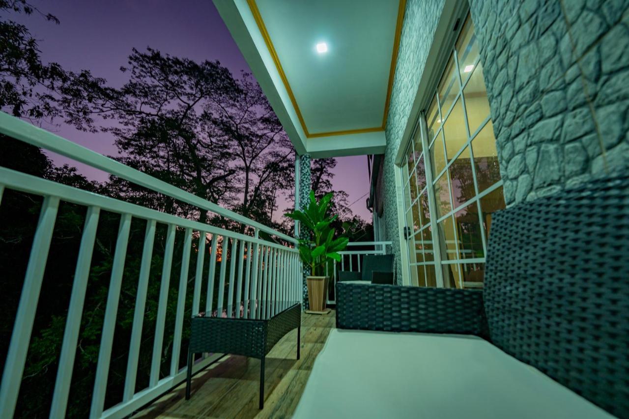Paradise Breeze Apartment Misere エクステリア 写真